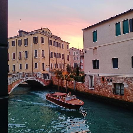 Ca' Dino Venice - Canal View Eksteriør billede